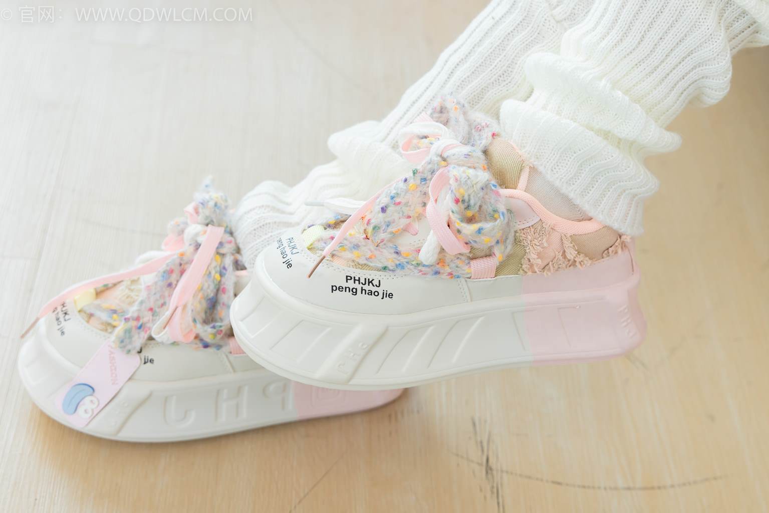 图片[29]-物恋传媒 NO.2463 小野-板鞋、白棉袜、裸足、堆堆袜套[144P] – 速更版-美库