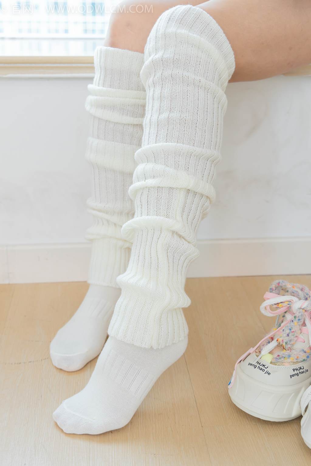 图片[50]-物恋传媒 NO.2463 小野-板鞋、白棉袜、裸足、堆堆袜套[144P] – 速更版-美库