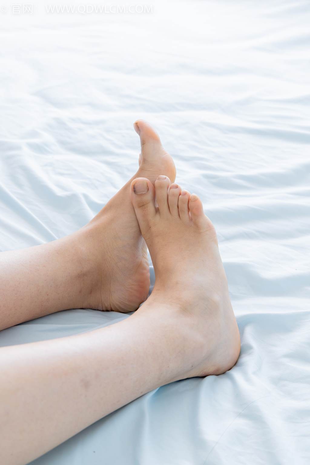 图片[135]-物恋传媒 NO.2462 泡泡-高跟凉鞋、薄黑丝、裸足[160P] – 速更版-美库