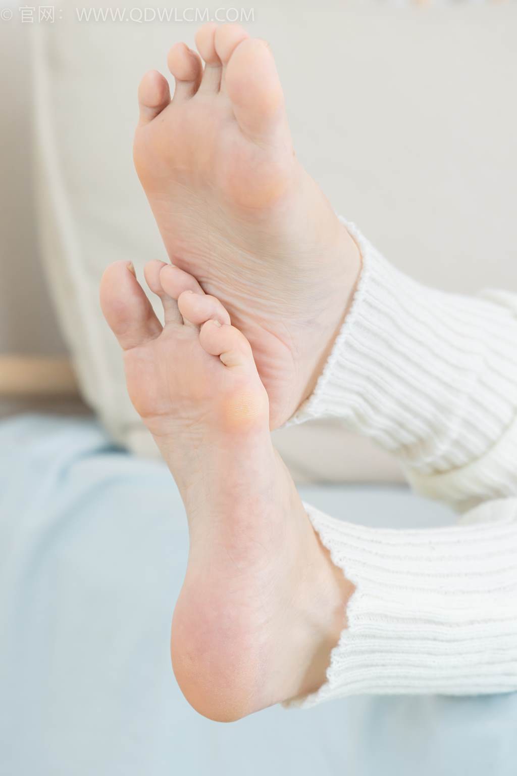 图片[106]-物恋传媒 NO.2463 小野-板鞋、白棉袜、裸足、堆堆袜套[144P] – 速更版-美库