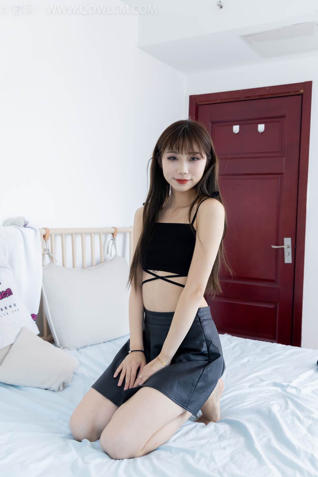 图片[140]-物恋传媒 NO.2462 泡泡-高跟凉鞋、薄黑丝、裸足[160P] – 速更版-美库