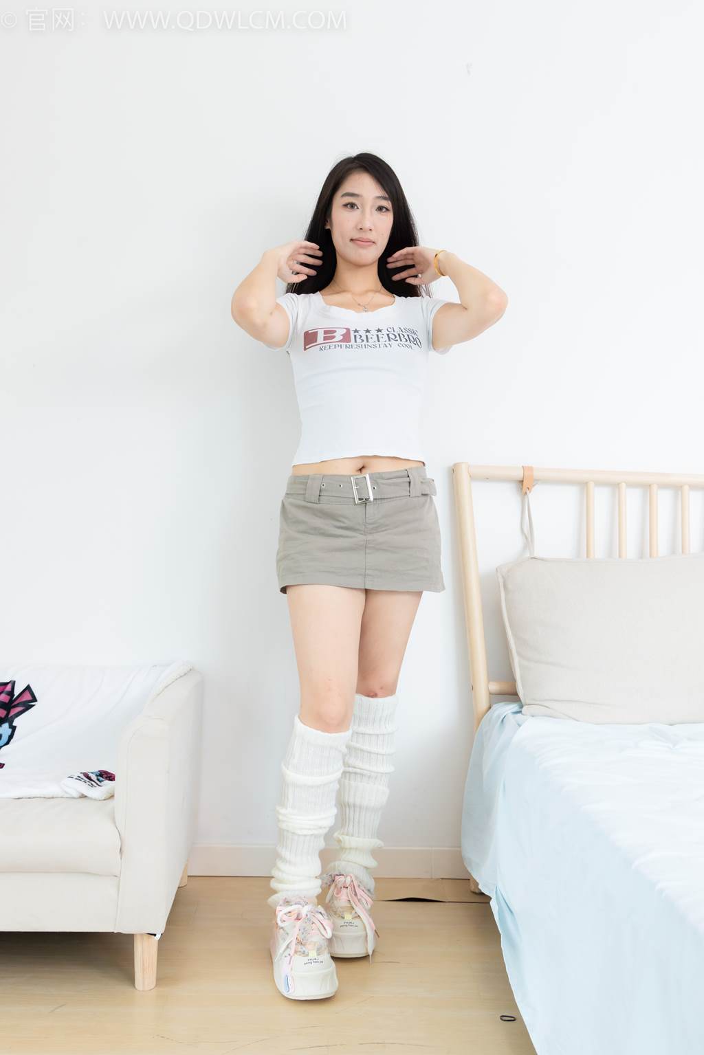 图片[137]-物恋传媒 NO.2463 小野-板鞋、白棉袜、裸足、堆堆袜套[144P] – 速更版-美库