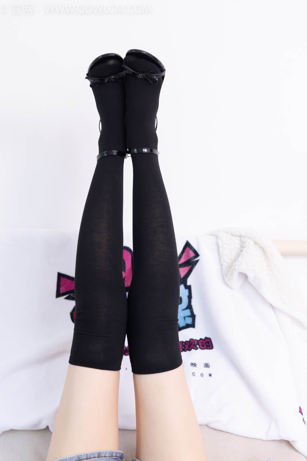 图片[123]-物恋传媒 NO.2465 菜菜-高跟鞋、油亮薄黑丝、黑过膝棉、高跟鞋薄丝袜[140P] – 速更版-美库