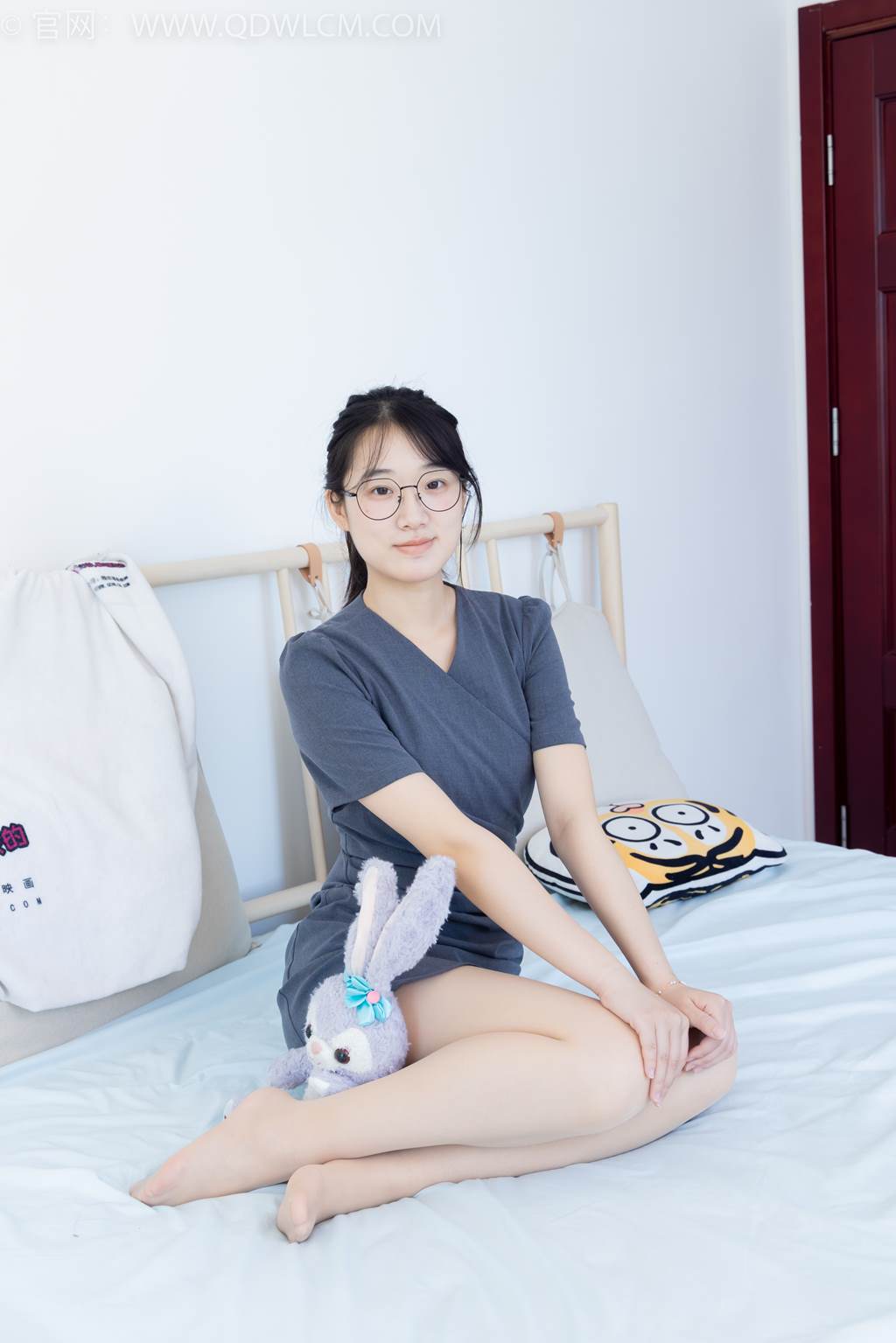 图片[20]-物恋传媒 NO.2466 小椿-三双高跟鞋、薄肉丝、裸足[150P] – 速更版-美库