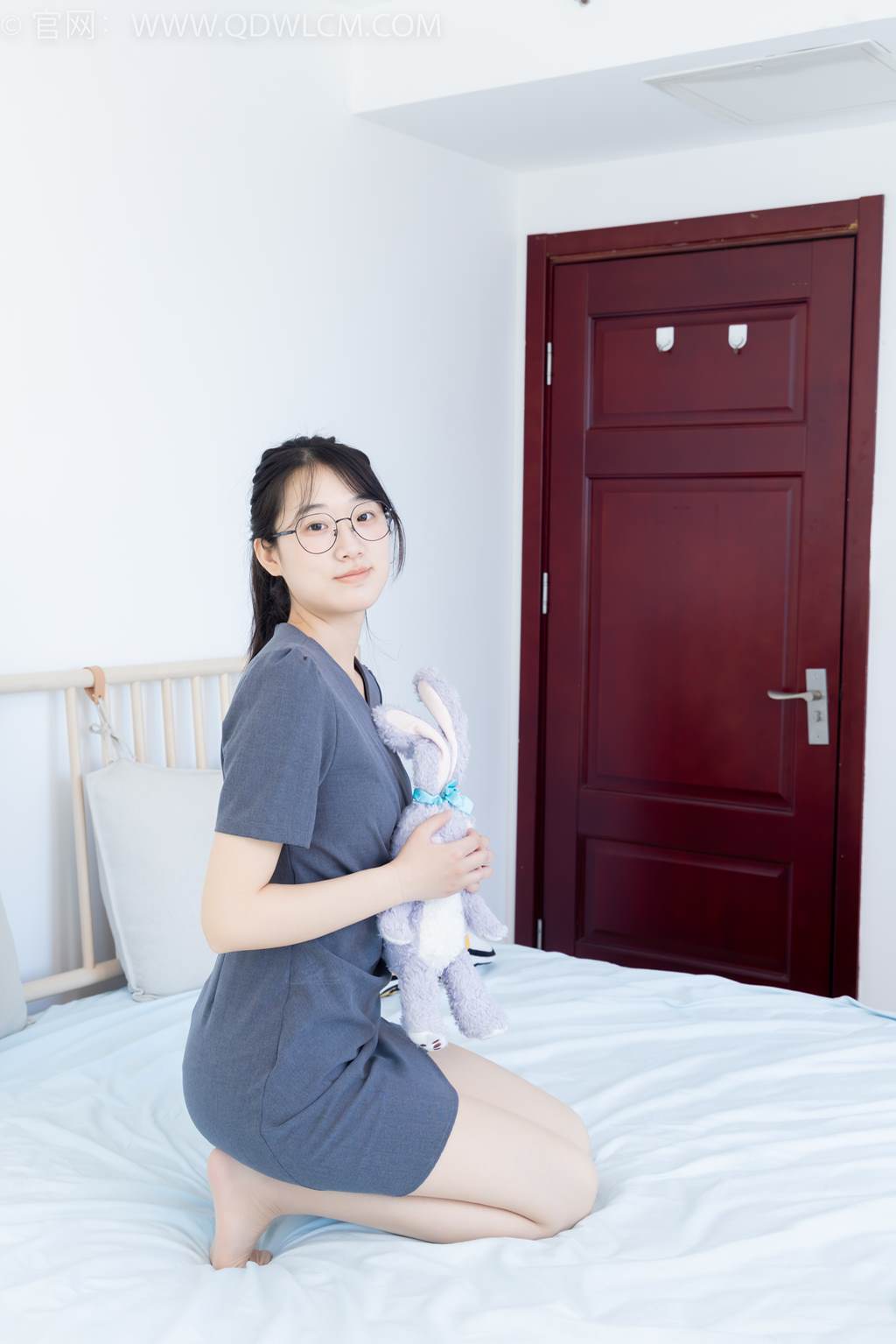 图片[27]-物恋传媒 NO.2466 小椿-三双高跟鞋、薄肉丝、裸足[150P] – 速更版-美库