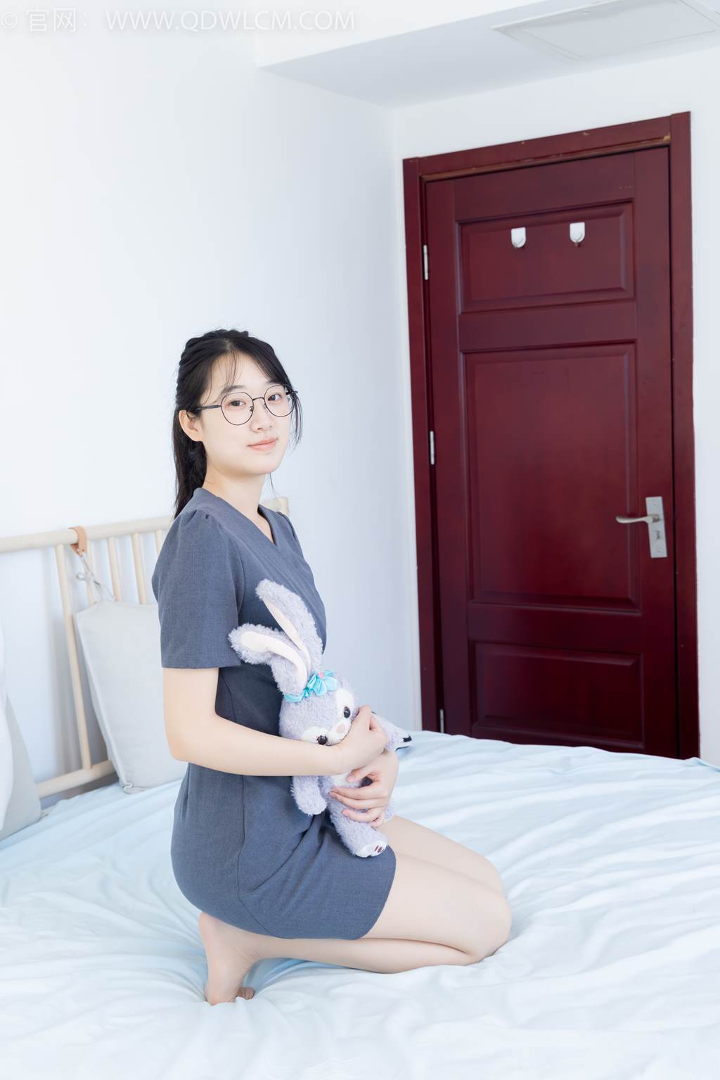 图片[28]-物恋传媒 NO.2466 小椿-三双高跟鞋、薄肉丝、裸足[150P] – 速更版-美库