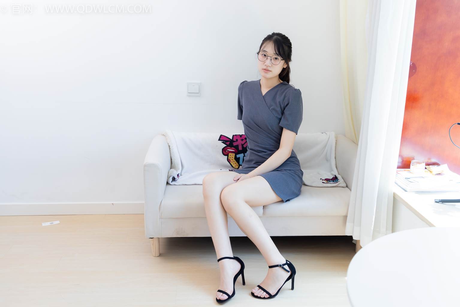 图片[69]-物恋传媒 NO.2466 小椿-三双高跟鞋、薄肉丝、裸足[150P] – 速更版-美库