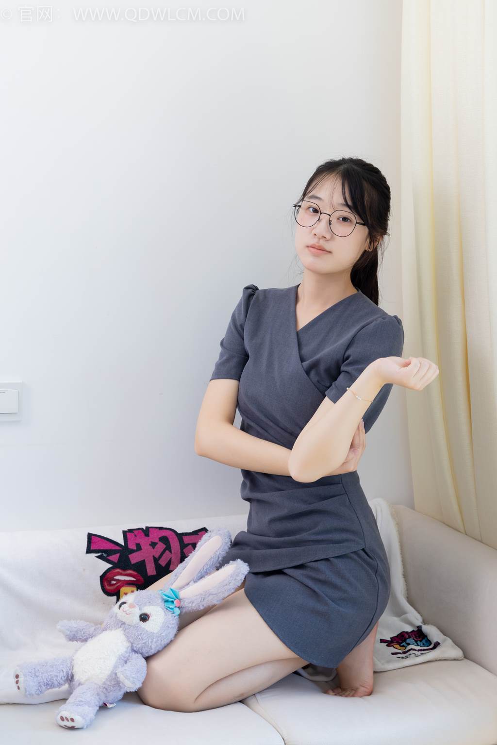 图片[102]-物恋传媒 NO.2466 小椿-三双高跟鞋、薄肉丝、裸足[150P] – 速更版-美库