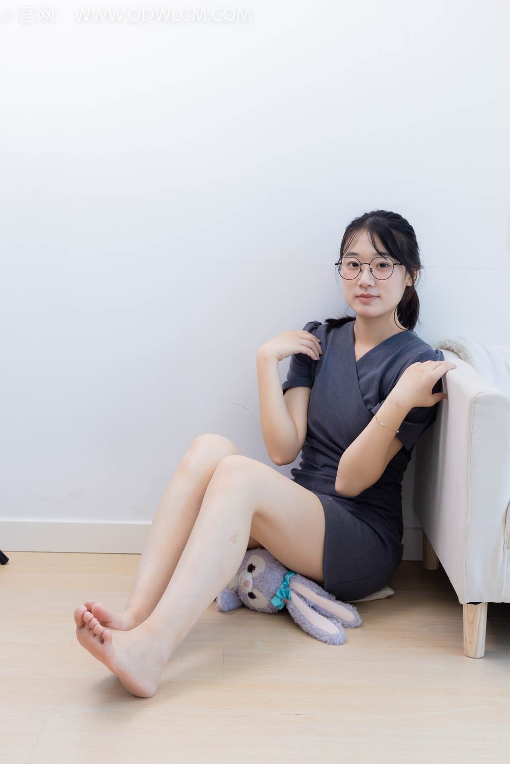 图片[115]-物恋传媒 NO.2466 小椿-三双高跟鞋、薄肉丝、裸足[150P] – 速更版-美库