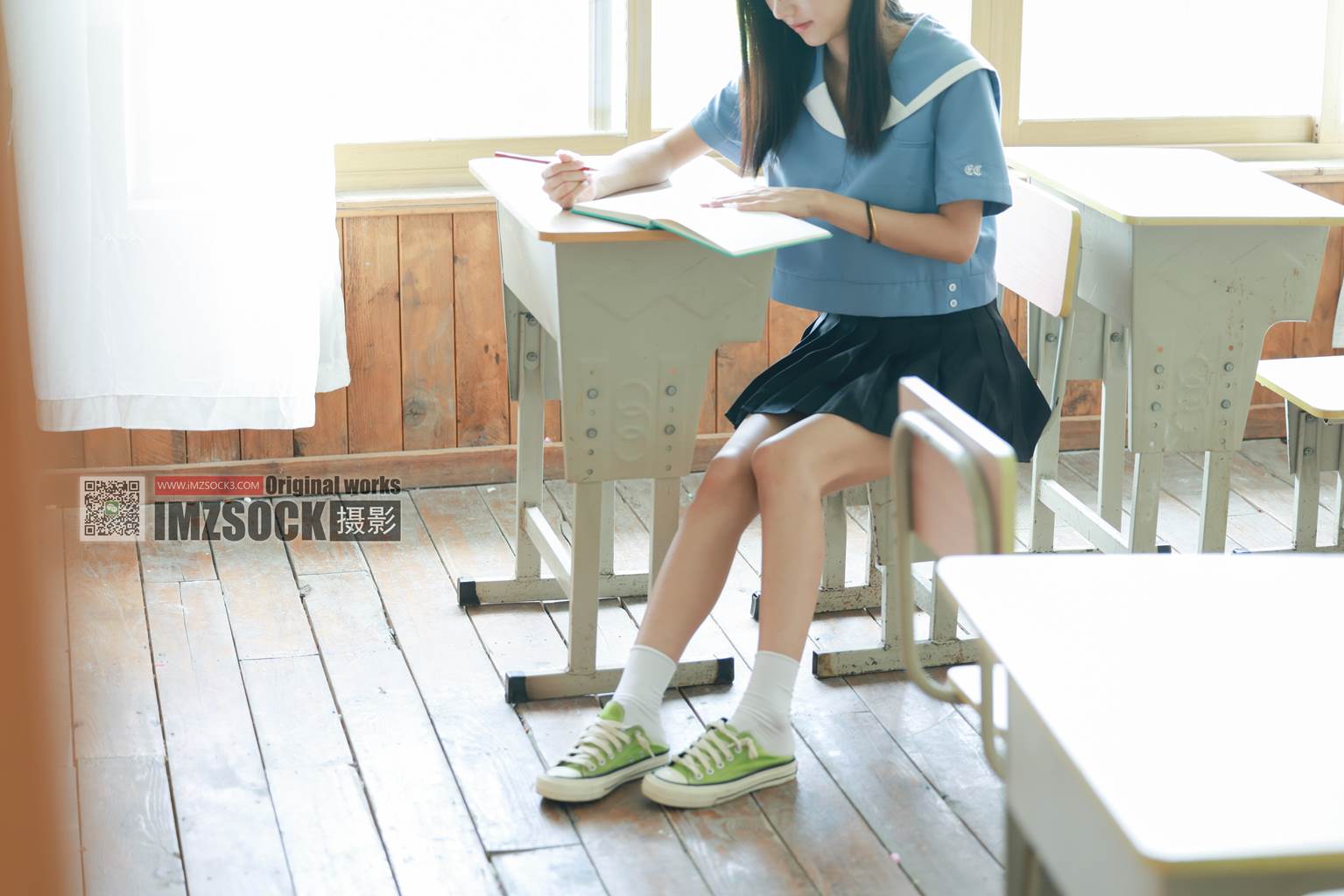 图片[130]-[MZSOCK]爱美足 NO.343 微微[134P] – 速更版-美库