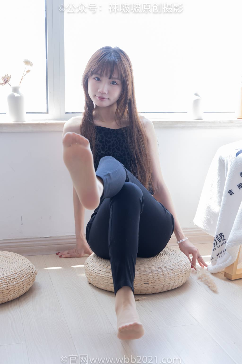 图片[18]-[BoBoSocks袜啵啵]NO.598 甜甜圈-马丁靴、薄肉丝、裸足[108P] – 速更版-美库