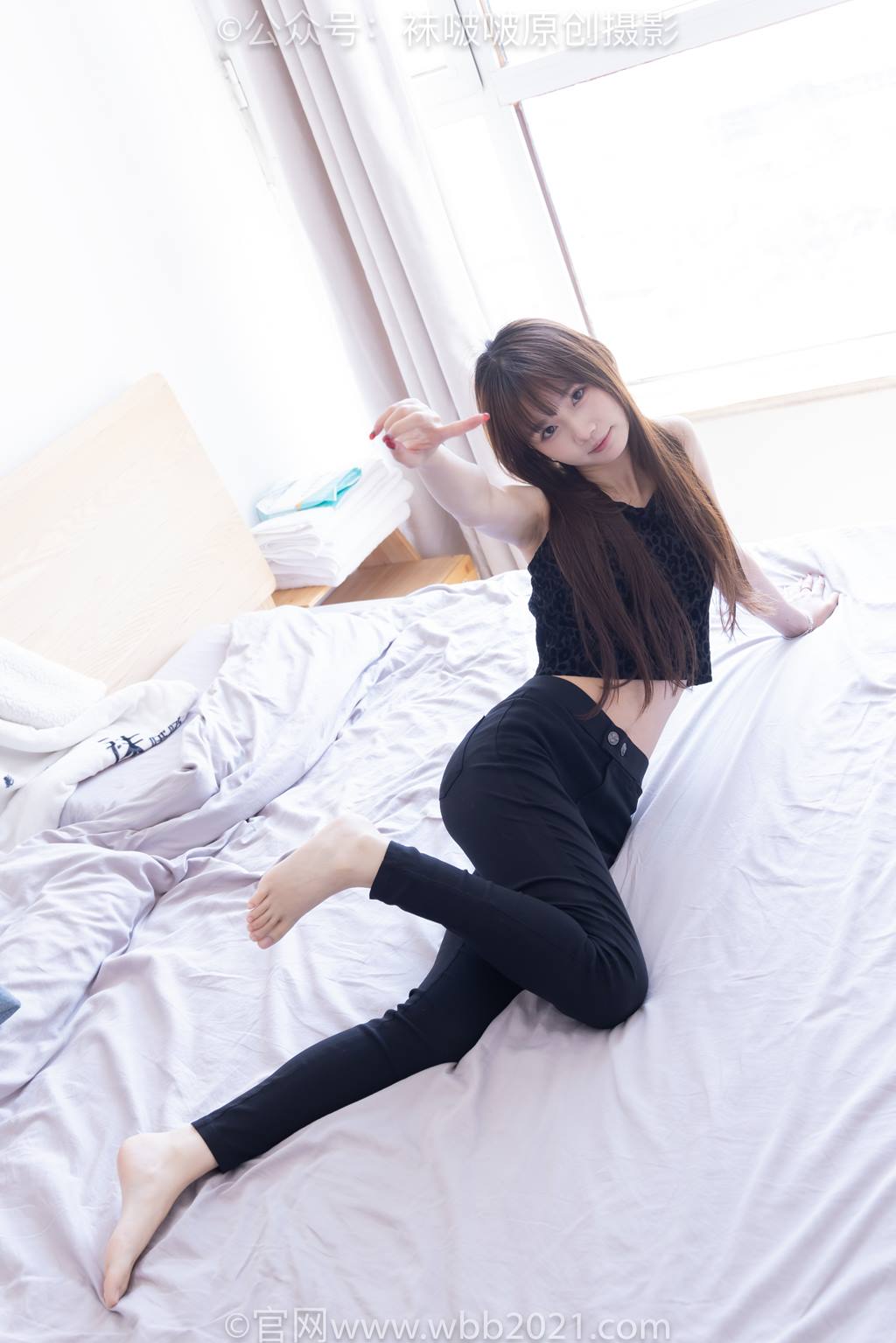 图片[29]-[BoBoSocks袜啵啵]NO.598 甜甜圈-马丁靴、薄肉丝、裸足[108P] – 速更版-美库