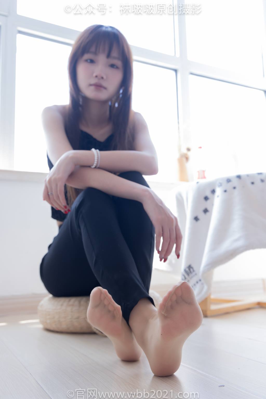 图片[95]-[BoBoSocks袜啵啵]NO.598 甜甜圈-马丁靴、薄肉丝、裸足[108P] – 速更版-美库