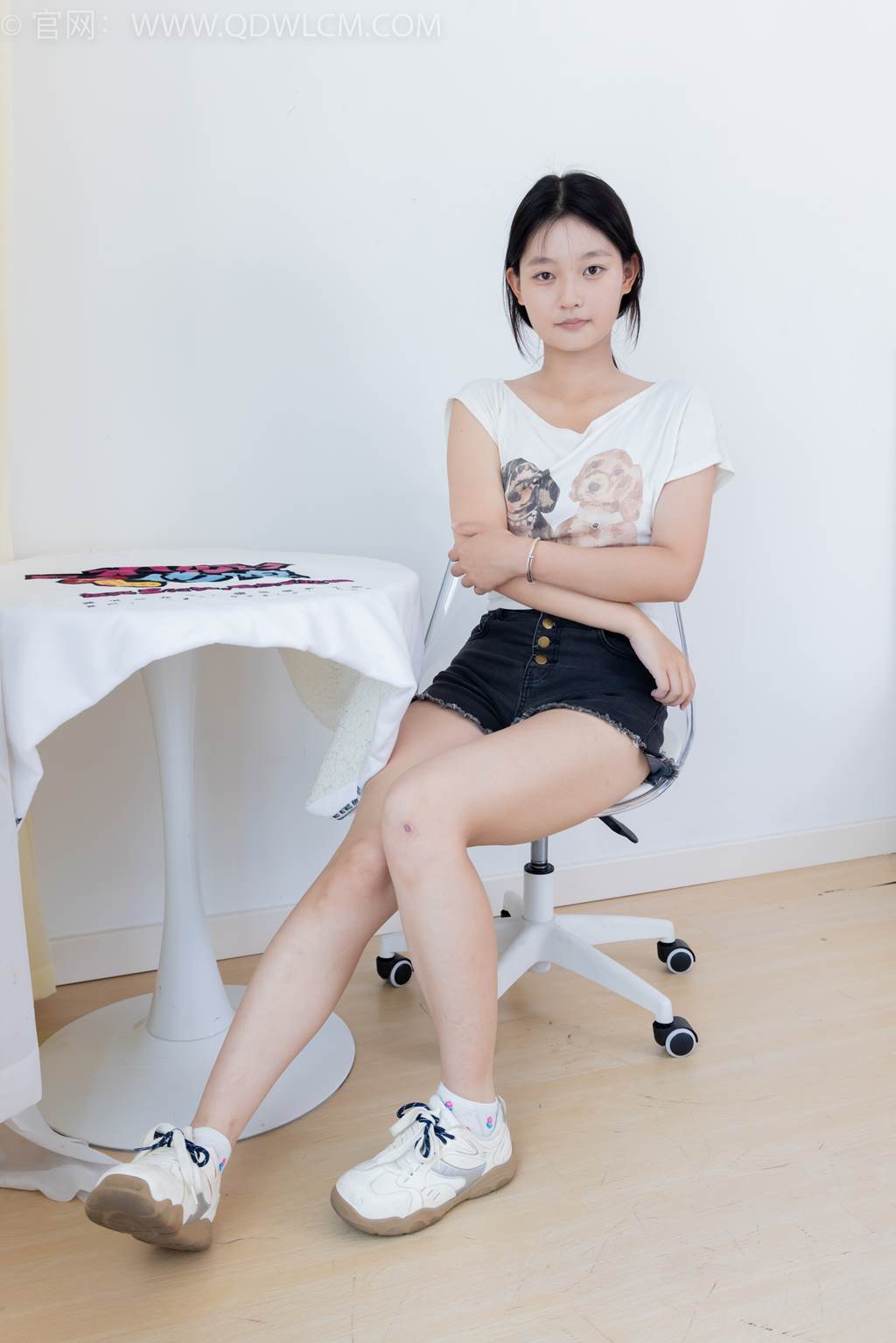 图片[15]-物恋传媒 NO.2470 芙芙-运动鞋、白棉袜、裸足[110P] – 速更版-美库
