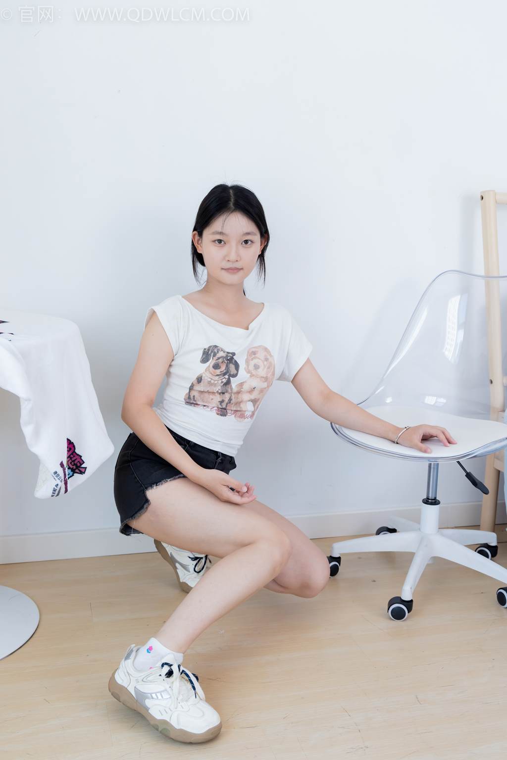 图片[17]-物恋传媒 NO.2470 芙芙-运动鞋、白棉袜、裸足[110P] – 速更版-美库