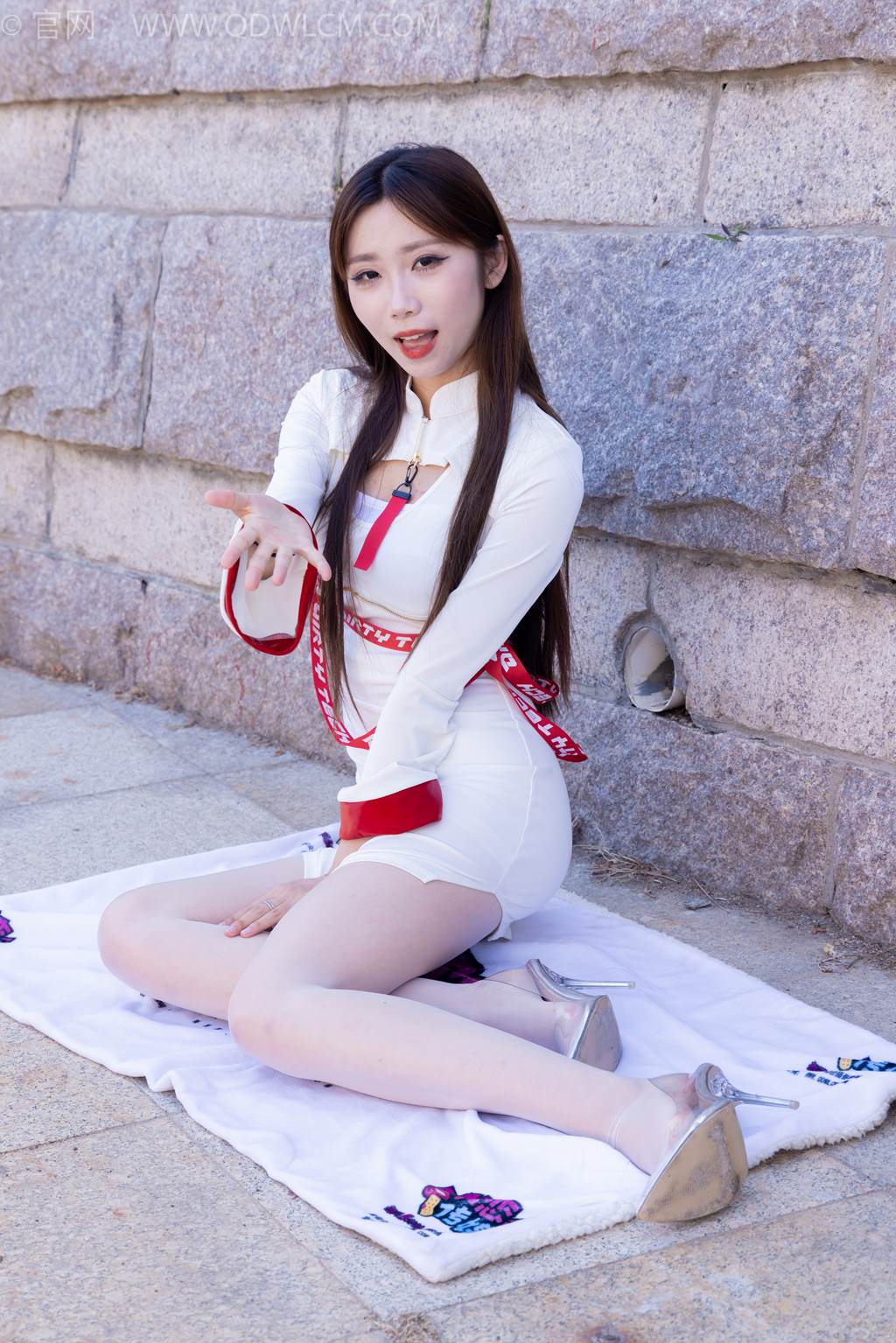 图片[10]-物恋传媒 NO.2471 泡泡-高跟鞋、油亮薄白丝[92P] – 速更版-美库