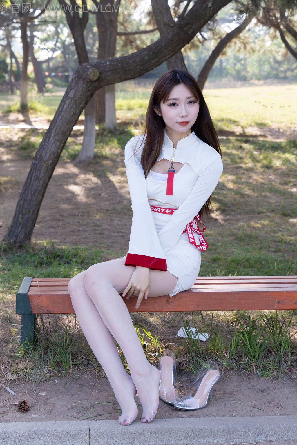 图片[13]-物恋传媒 NO.2471 泡泡-高跟鞋、油亮薄白丝[92P] – 速更版-美库