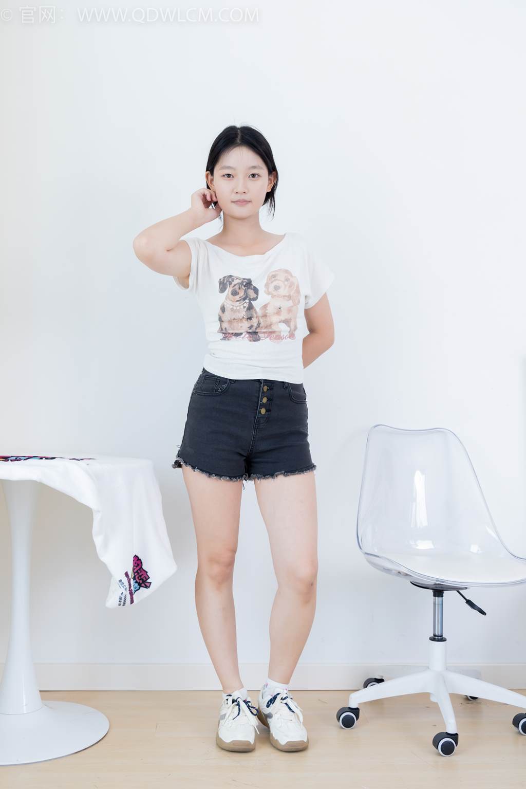 图片[66]-物恋传媒 NO.2470 芙芙-运动鞋、白棉袜、裸足[110P] – 速更版-美库