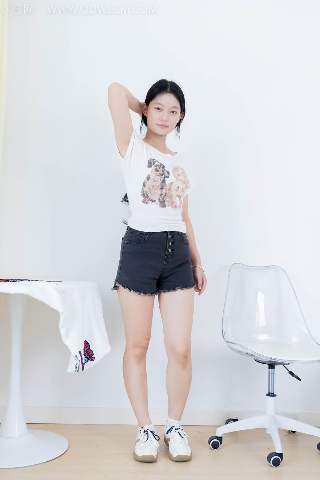 图片[69]-物恋传媒 NO.2470 芙芙-运动鞋、白棉袜、裸足[110P] – 速更版-美库