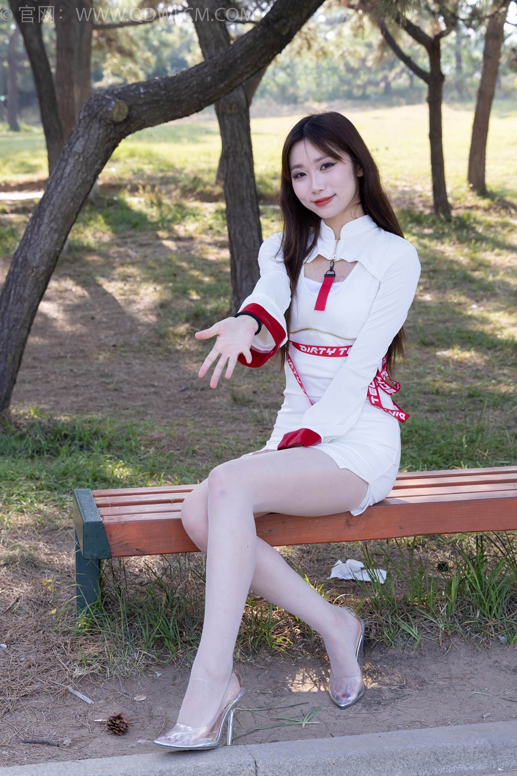 图片[92]-物恋传媒 NO.2471 泡泡-高跟鞋、油亮薄白丝[92P] – 速更版-美库