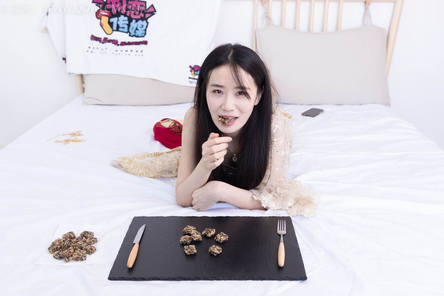 图片[34]-物恋传媒 NO.2472 菜菜-高跟鞋、薄白丝、裸足[198P] – 速更版-美库