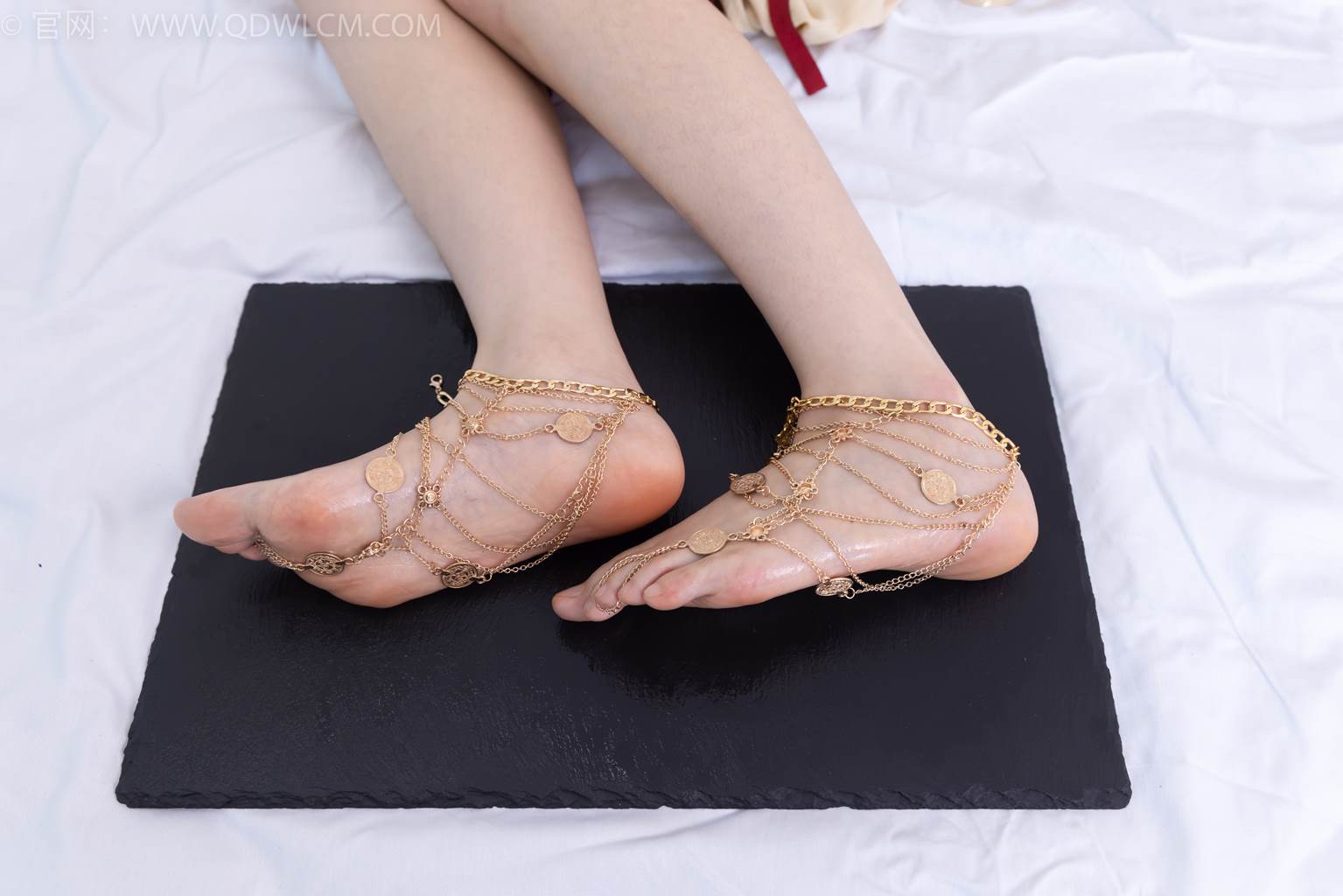 图片[36]-物恋传媒 NO.2472 菜菜-高跟鞋、薄白丝、裸足[198P] – 速更版-美库