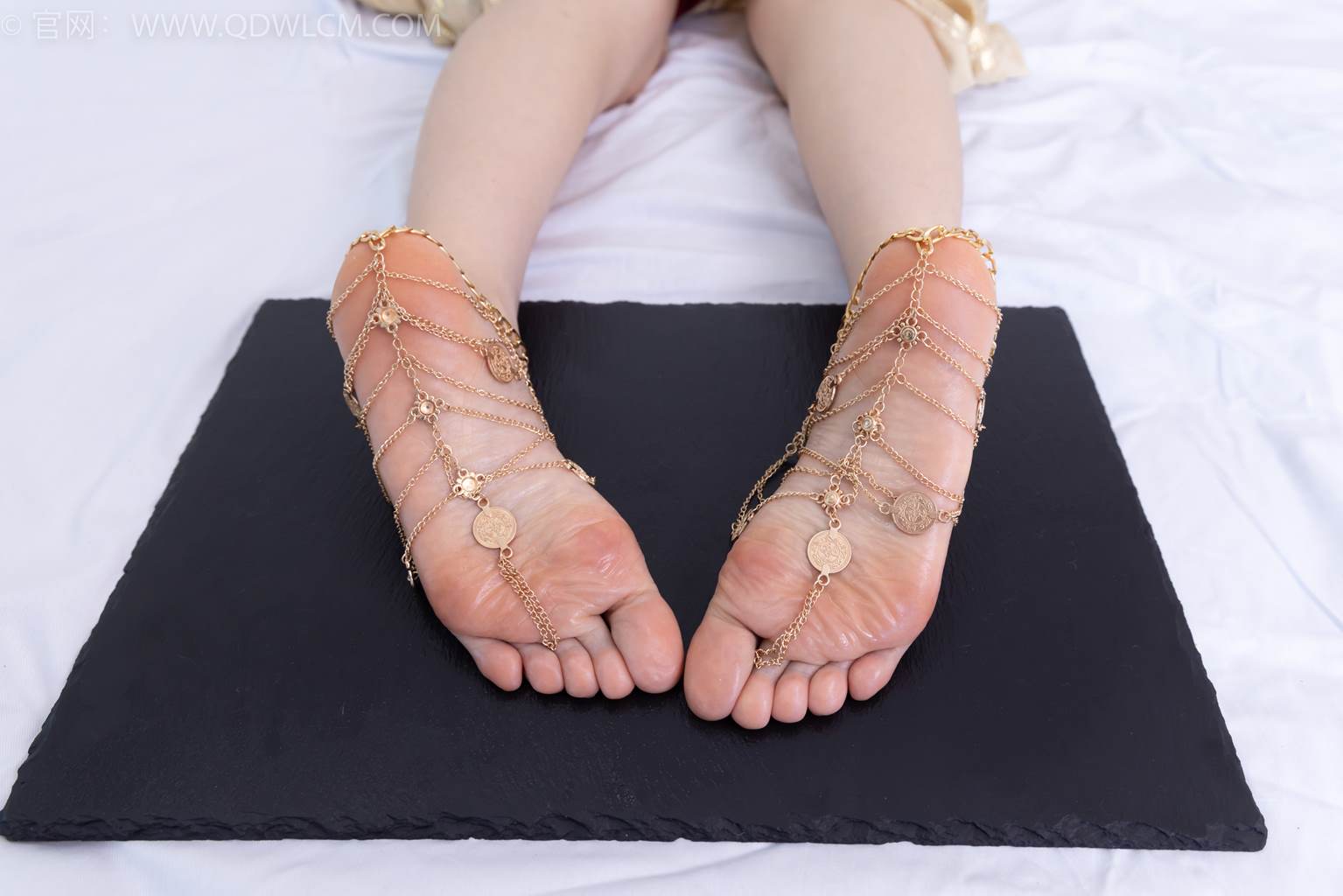 图片[45]-物恋传媒 NO.2472 菜菜-高跟鞋、薄白丝、裸足[198P] – 速更版-美库