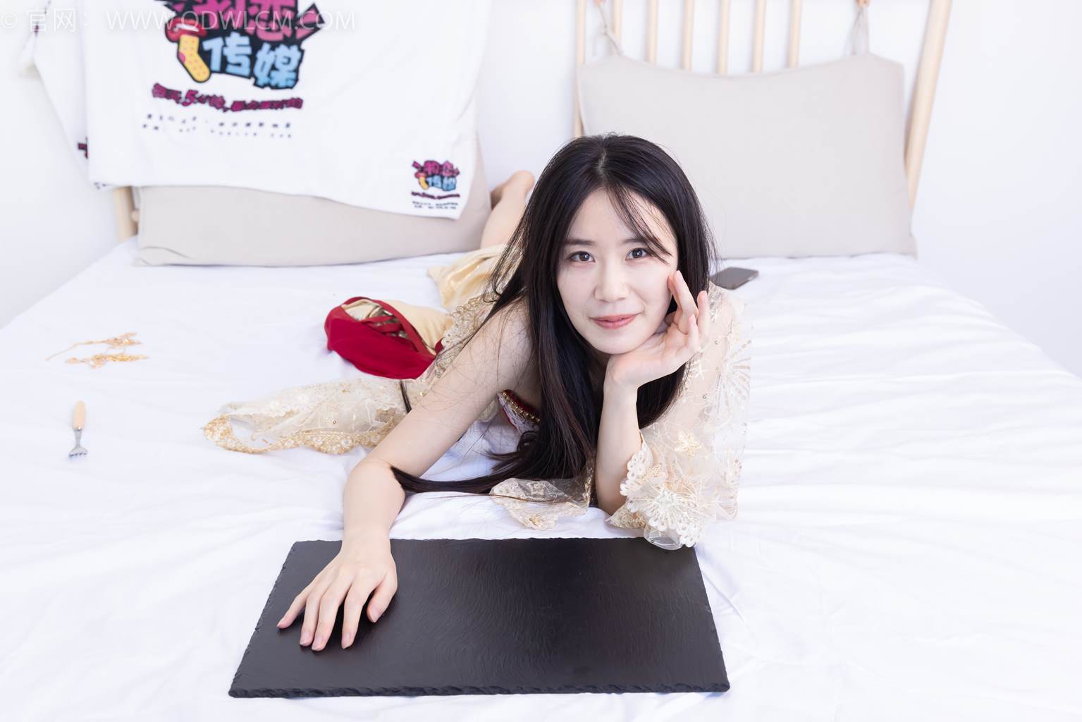 图片[48]-物恋传媒 NO.2472 菜菜-高跟鞋、薄白丝、裸足[198P] – 速更版-美库