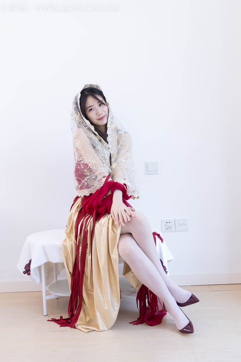 图片[86]-物恋传媒 NO.2472 菜菜-高跟鞋、薄白丝、裸足[198P] – 速更版-美库