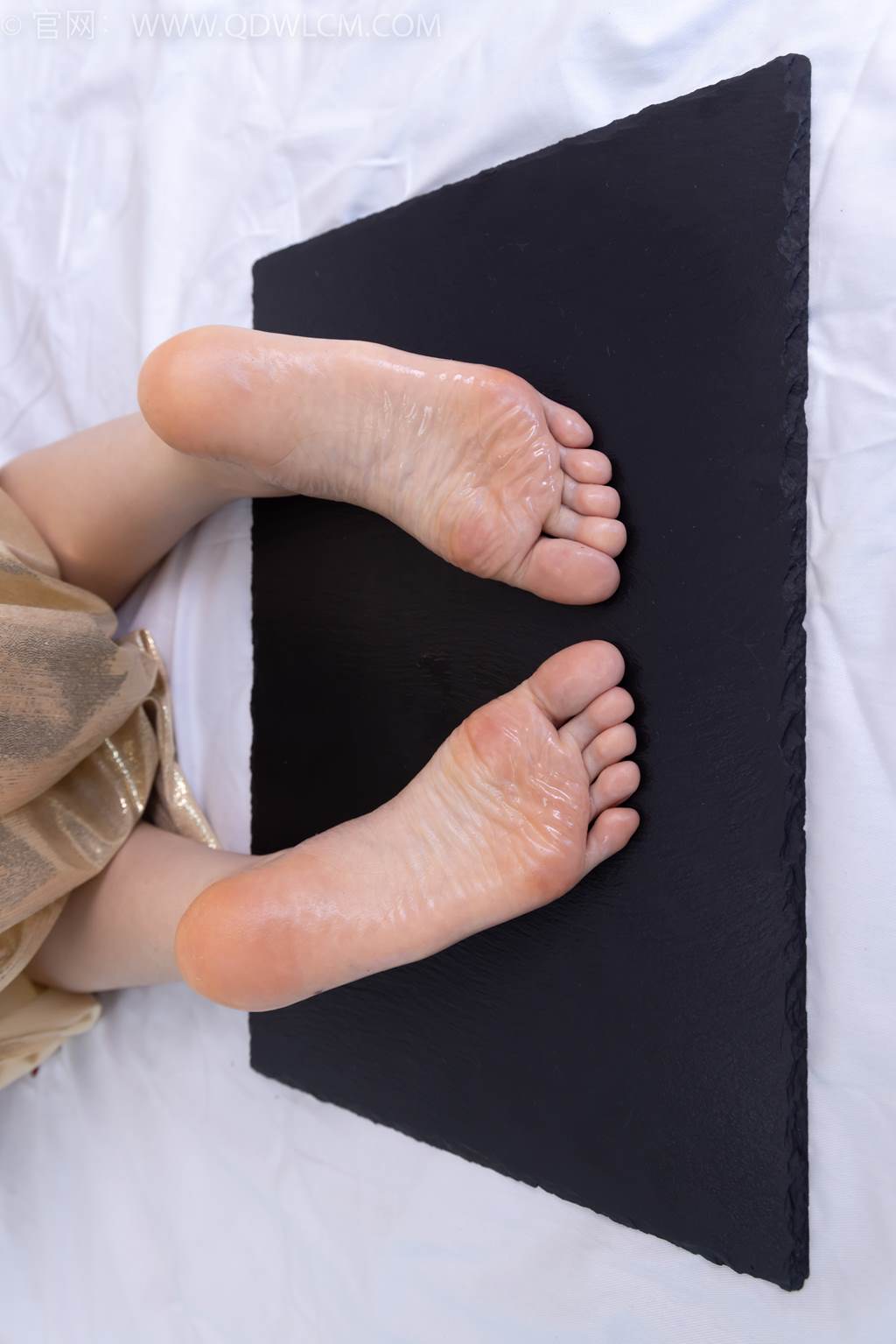 图片[123]-物恋传媒 NO.2472 菜菜-高跟鞋、薄白丝、裸足[198P] – 速更版-美库