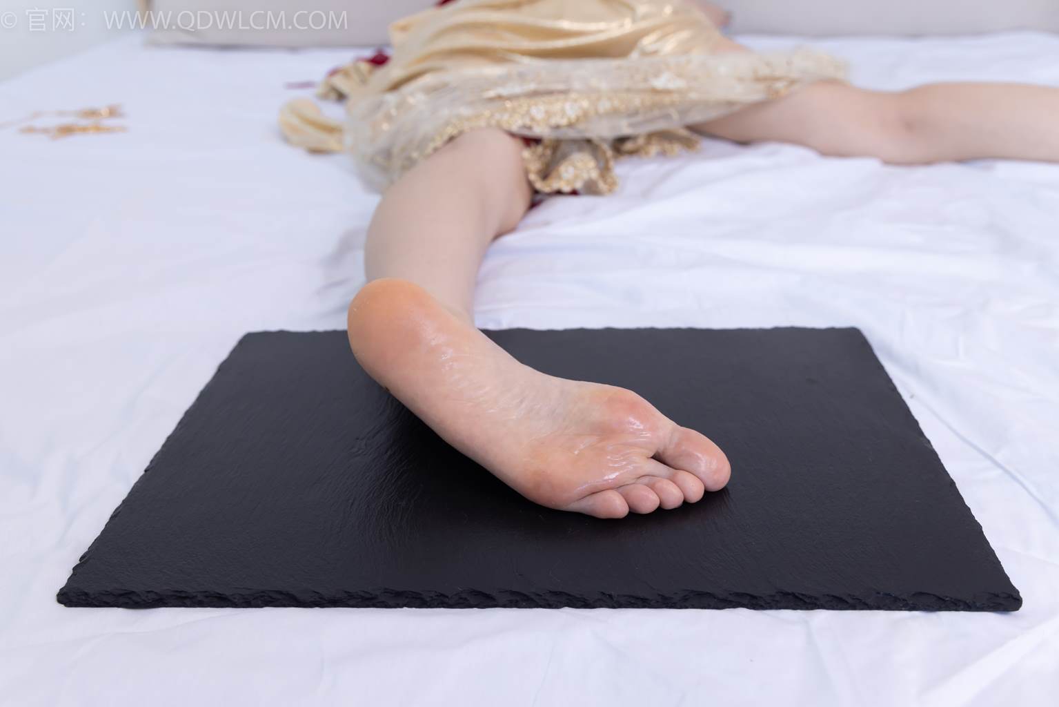 图片[174]-物恋传媒 NO.2472 菜菜-高跟鞋、薄白丝、裸足[198P] – 速更版-美库