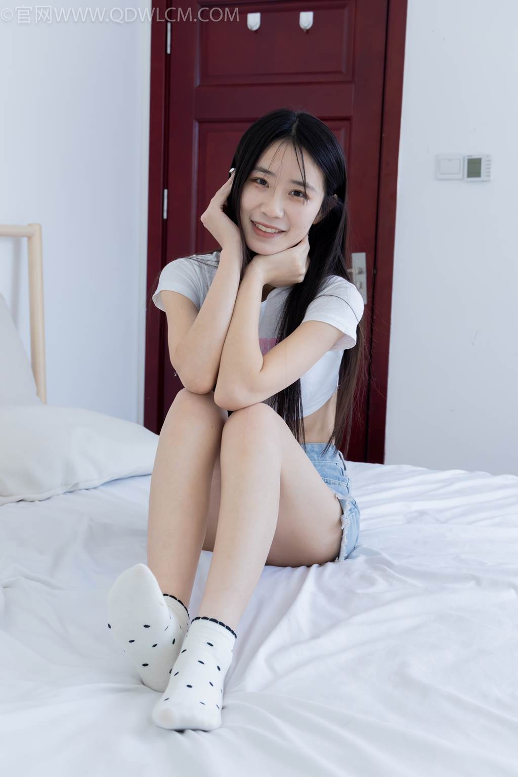 图片[33]-物恋传媒 NO.2475 菜菜-长靴、白棉袜、裸足[144P] – 速更版-美库