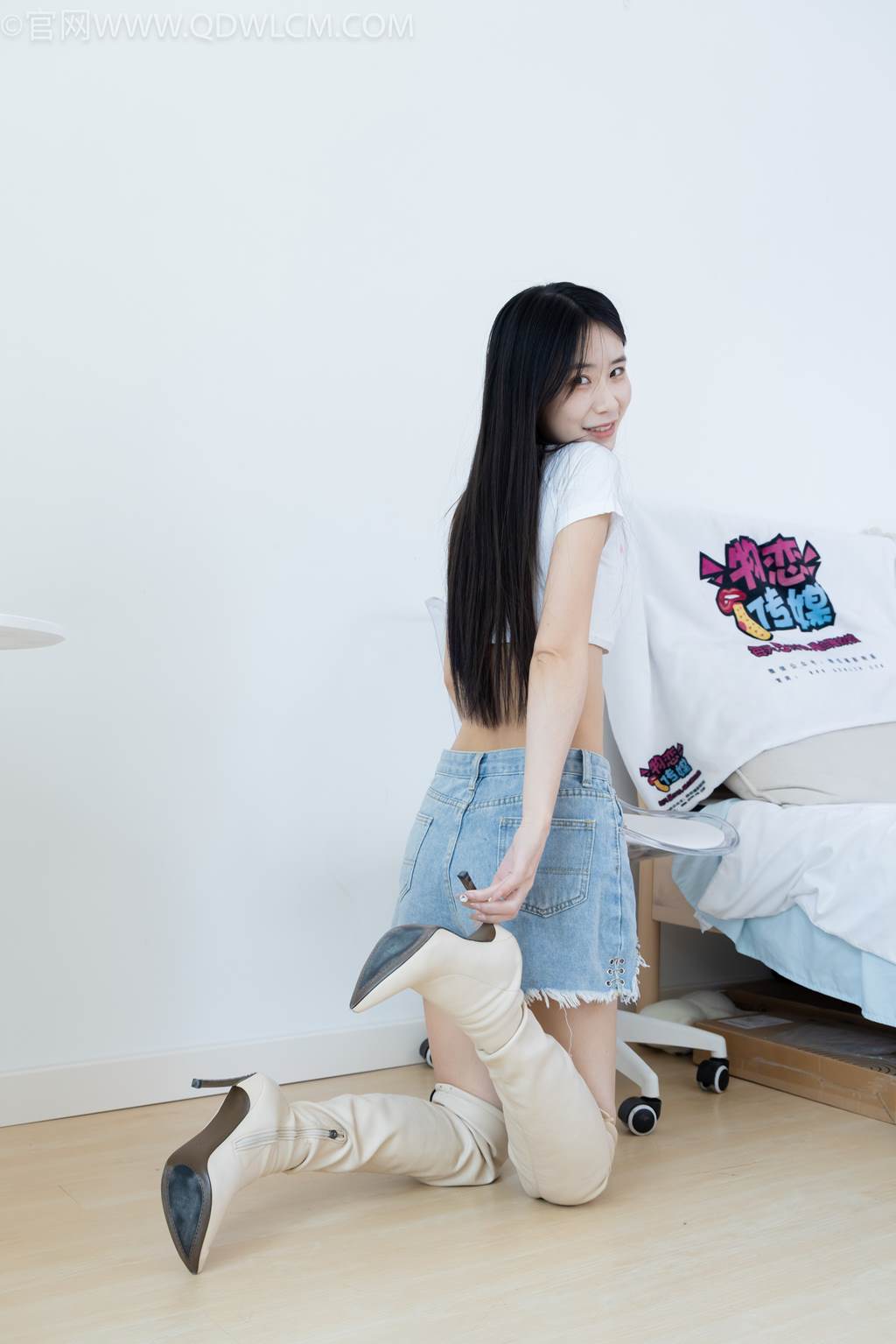 图片[37]-物恋传媒 NO.2475 菜菜-长靴、白棉袜、裸足[144P] – 速更版-美库