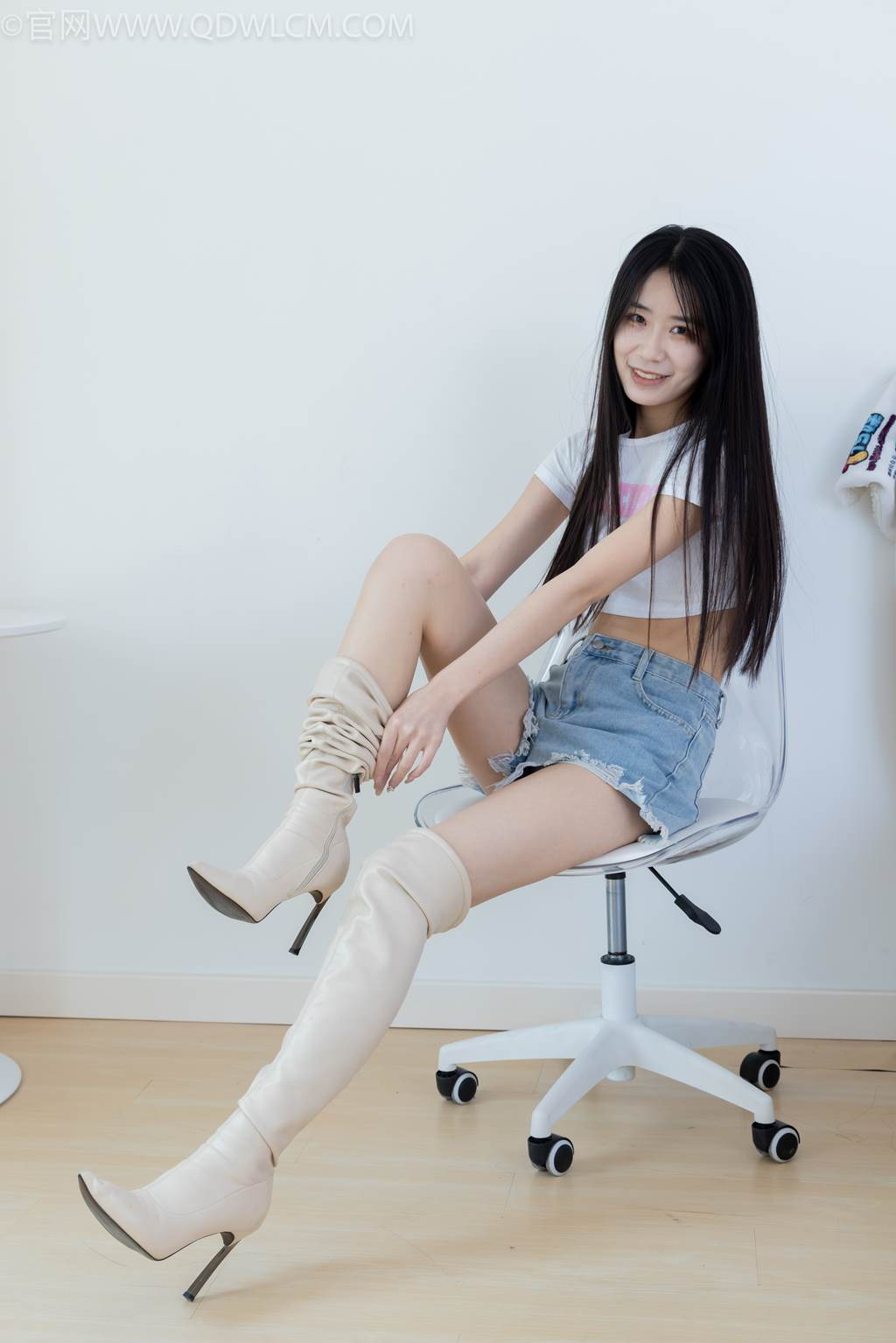 图片[39]-物恋传媒 NO.2475 菜菜-长靴、白棉袜、裸足[144P] – 速更版-美库