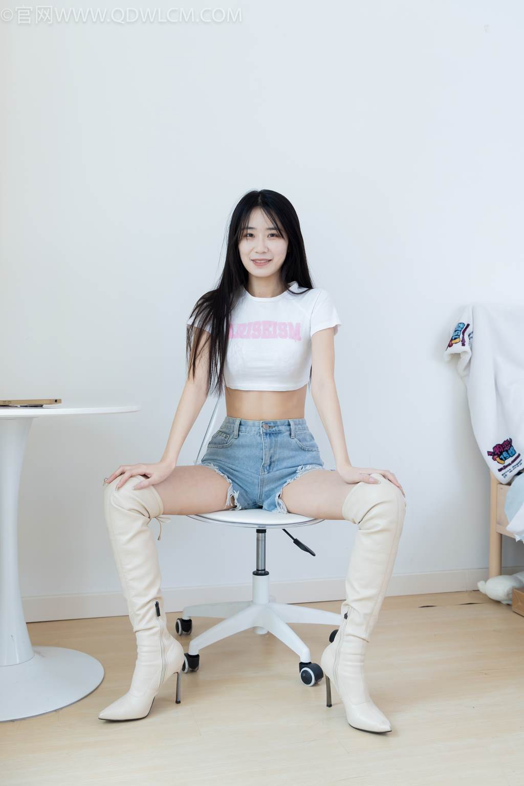 图片[73]-物恋传媒 NO.2475 菜菜-长靴、白棉袜、裸足[144P] – 速更版-美库