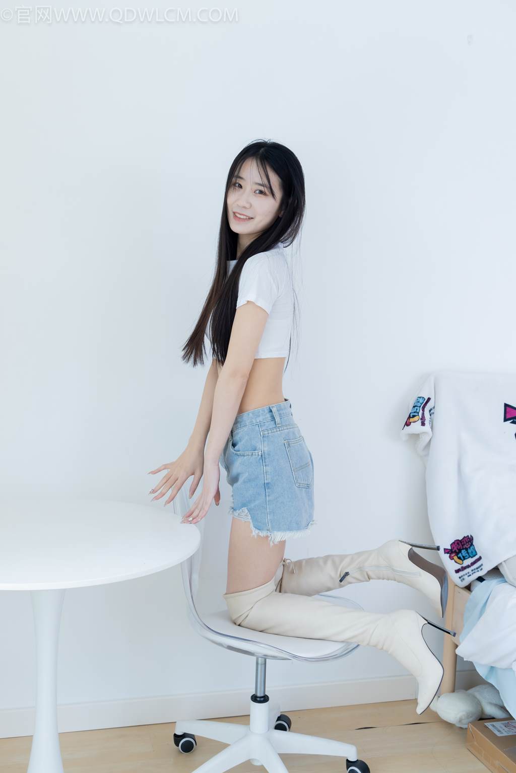 图片[82]-物恋传媒 NO.2475 菜菜-长靴、白棉袜、裸足[144P] – 速更版-美库