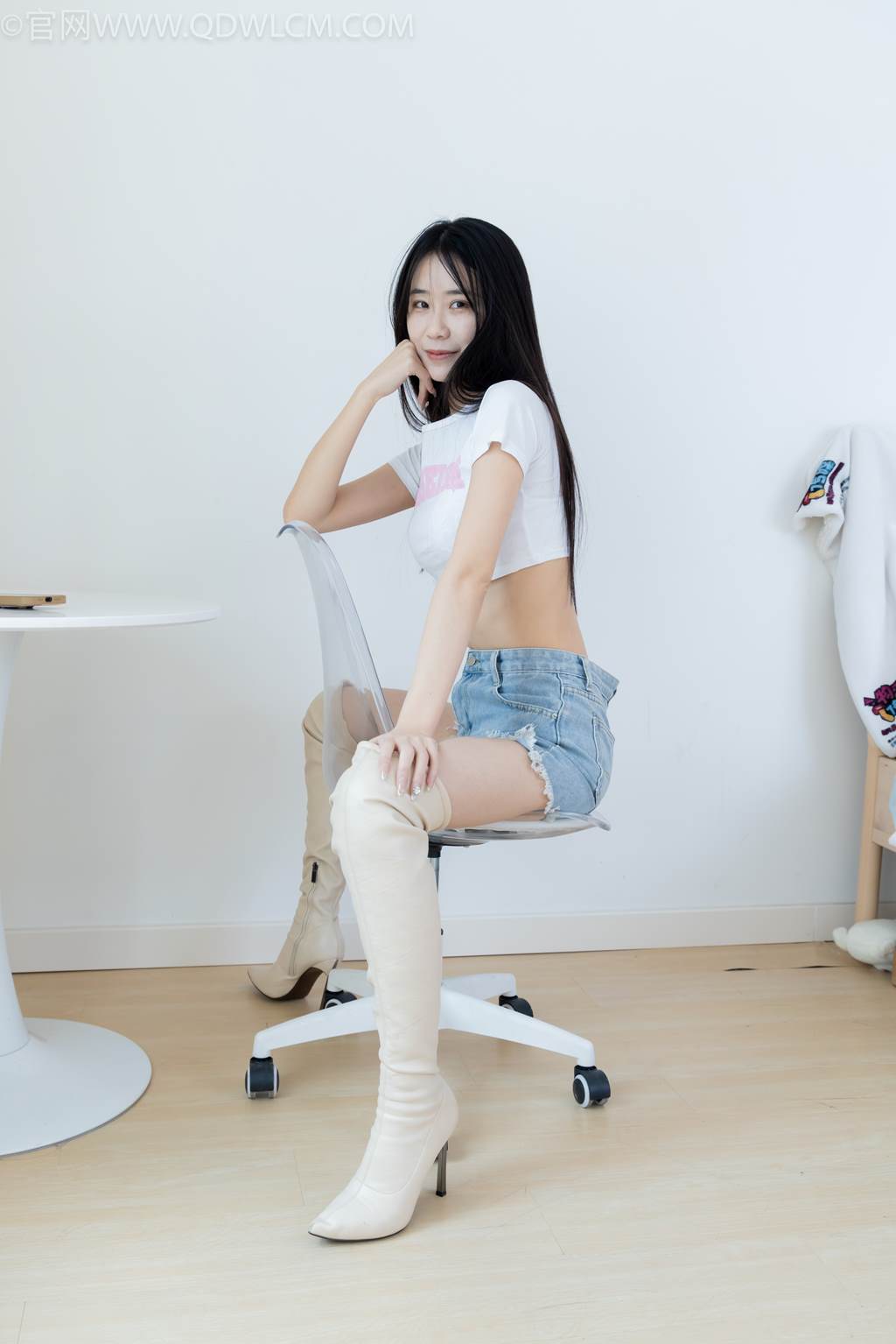 图片[84]-物恋传媒 NO.2475 菜菜-长靴、白棉袜、裸足[144P] – 速更版-美库