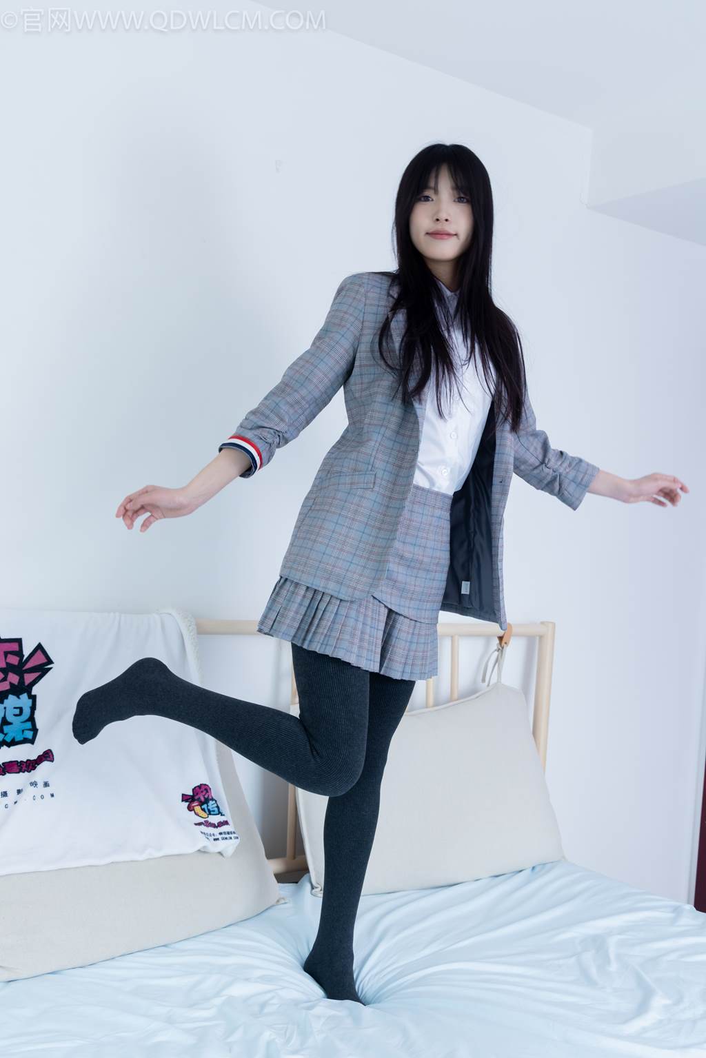 图片[47]-物恋传媒 NO.2479 茯苓-皮鞋、厚灰连裤棉袜[105P] – 速更版-美库