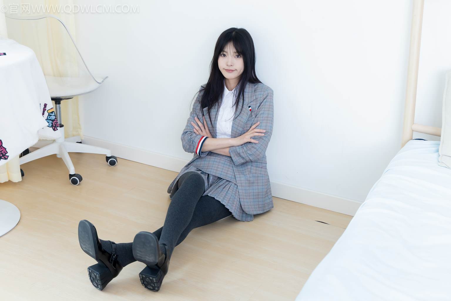 图片[74]-物恋传媒 NO.2479 茯苓-皮鞋、厚灰连裤棉袜[105P] – 速更版-美库