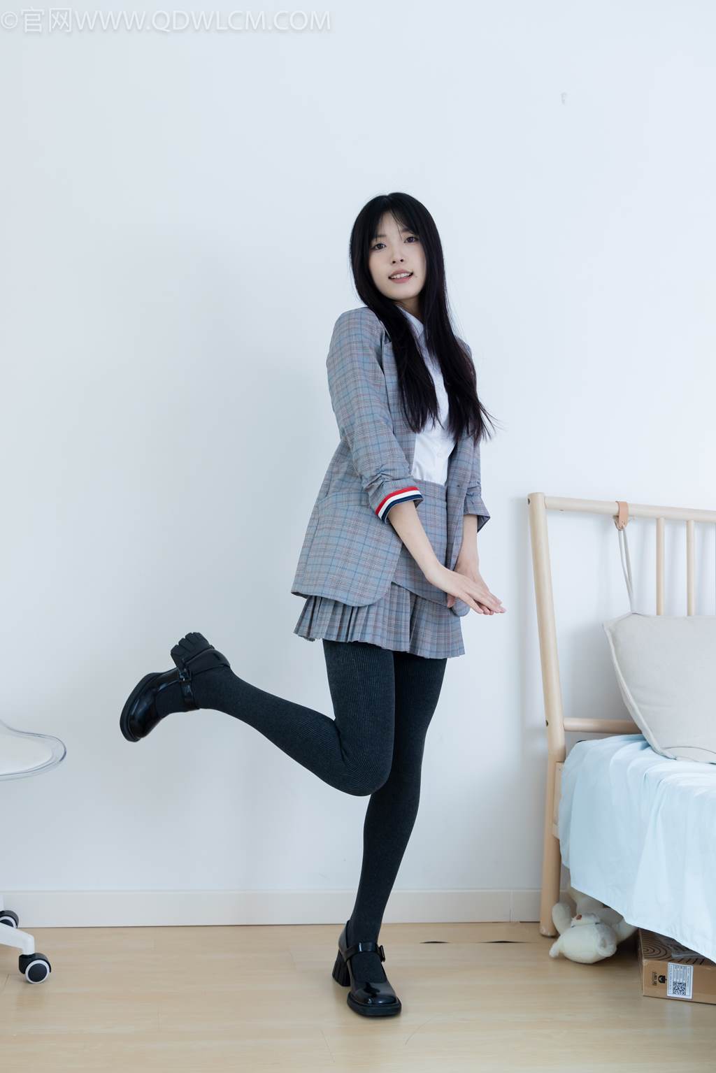 图片[90]-物恋传媒 NO.2479 茯苓-皮鞋、厚灰连裤棉袜[105P] – 速更版-美库