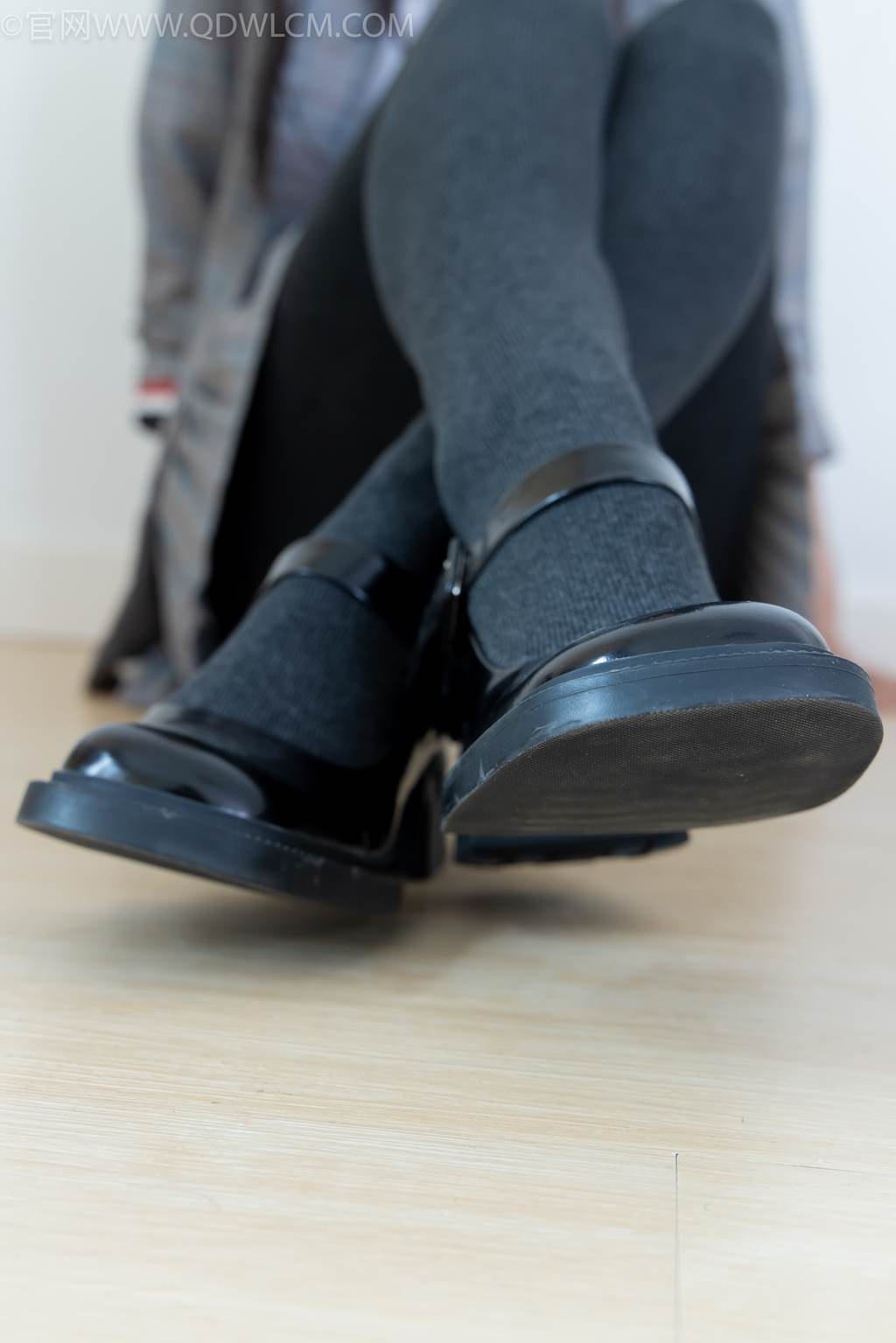 图片[95]-物恋传媒 NO.2479 茯苓-皮鞋、厚灰连裤棉袜[105P] – 速更版-美库