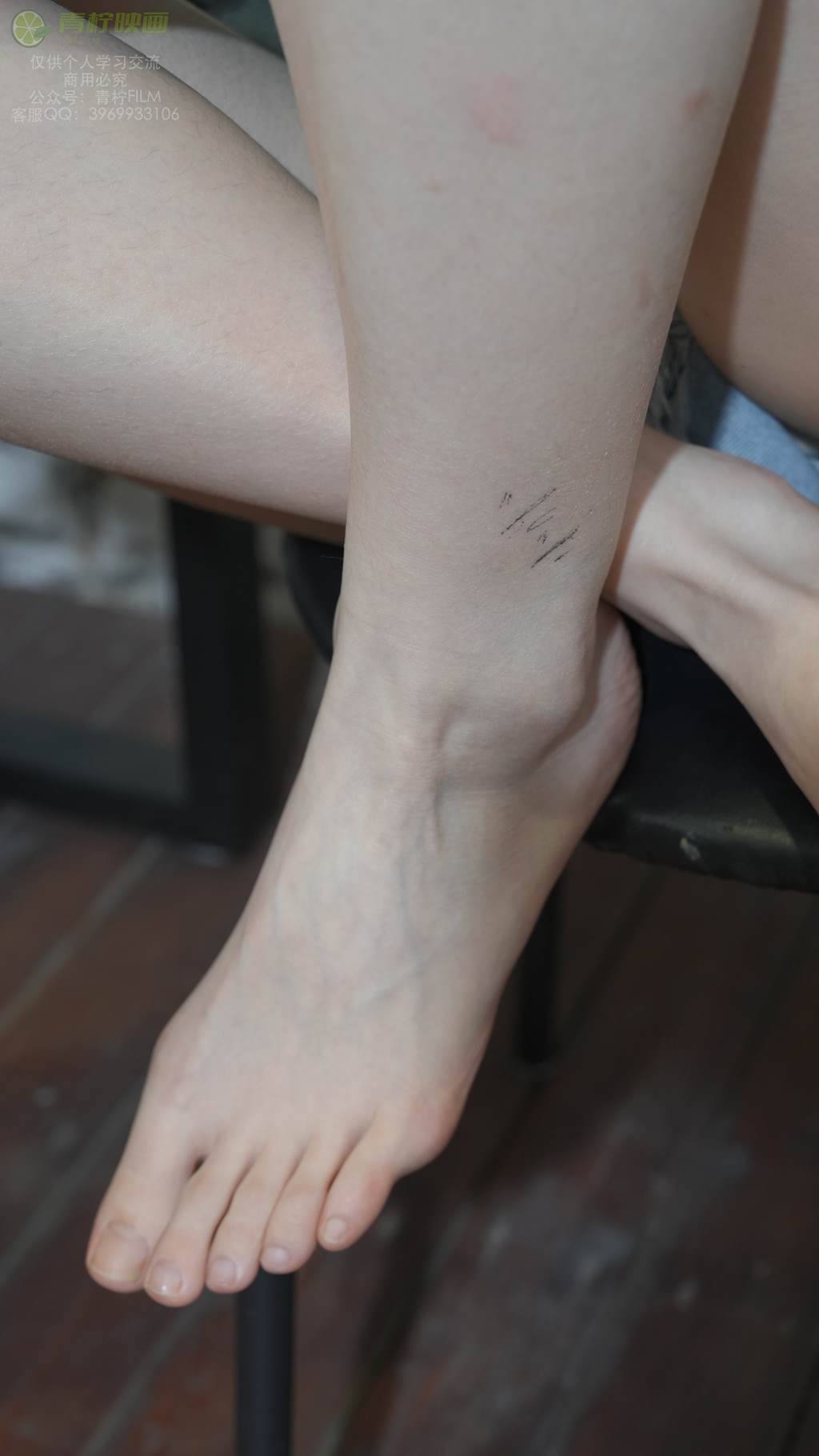 图片[93]-青柠映画 NO.023 – 小小 画室 蓝吊带抹胸[110P] – 速更版-美库