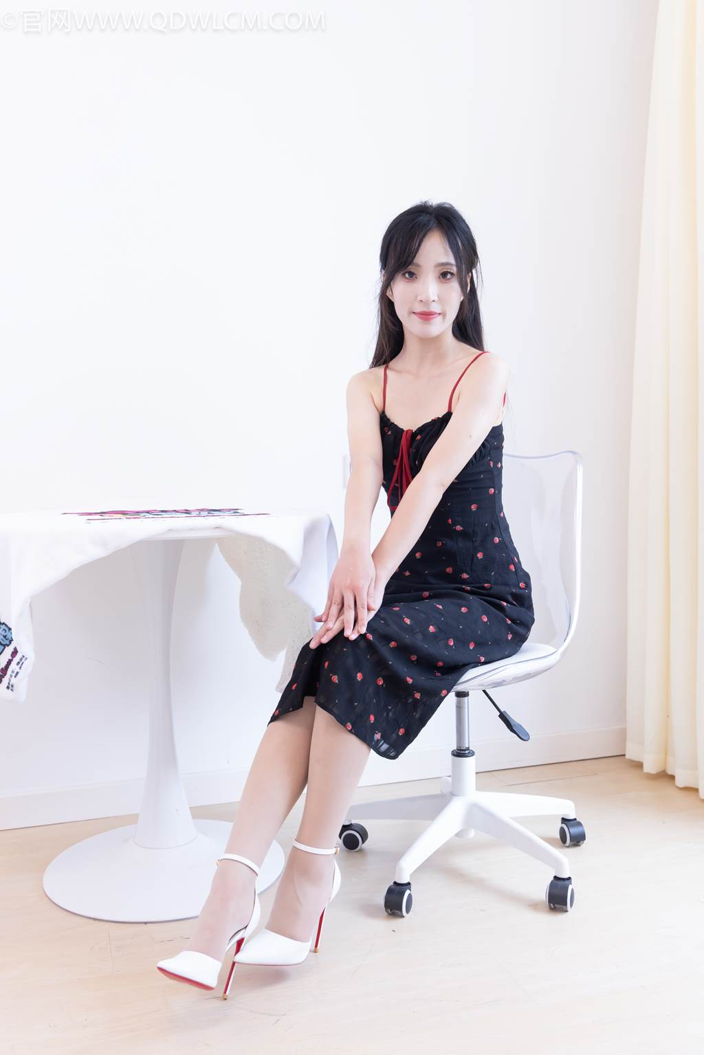 图片[15]-物恋传媒 NO.2481 辣辣-高跟鞋、薄肉丝[150P] – 速更版-美库