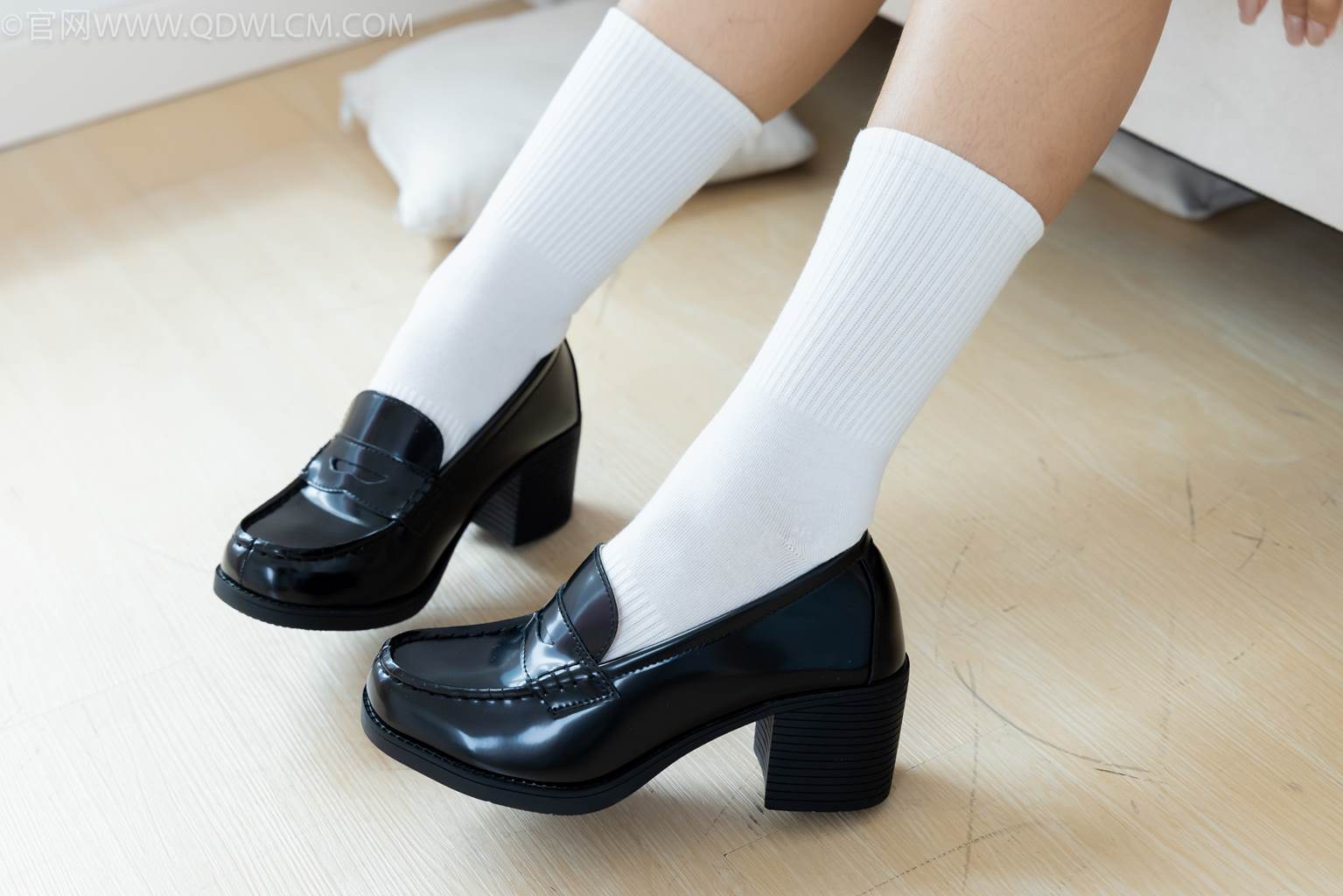 图片[48]-物恋传媒 NO.2480 岚岚-JK制服、白棉袜、穿鞋菜西红柿[161P] – 速更版-美库