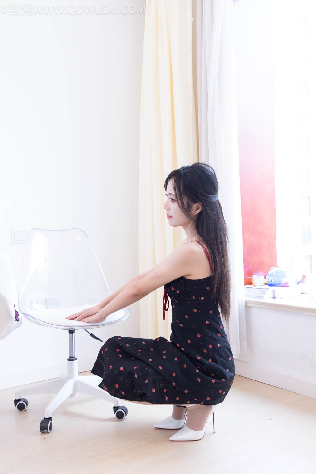 图片[35]-物恋传媒 NO.2481 辣辣-高跟鞋、薄肉丝[150P] – 速更版-美库