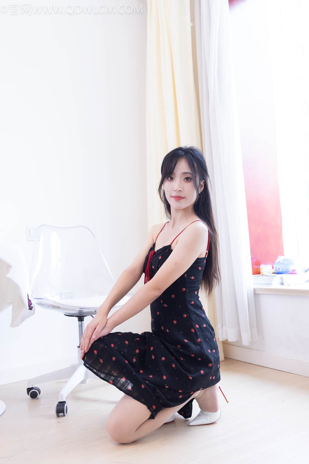 图片[37]-物恋传媒 NO.2481 辣辣-高跟鞋、薄肉丝[150P] – 速更版-美库