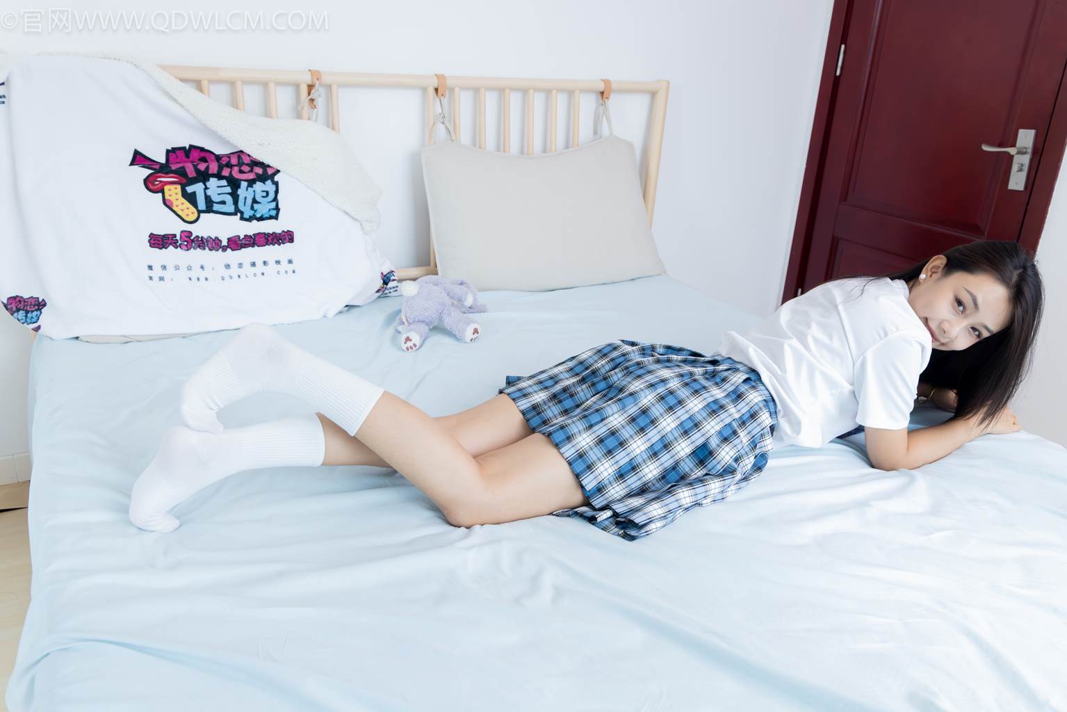 图片[143]-物恋传媒 NO.2480 岚岚-JK制服、白棉袜、穿鞋菜西红柿[161P] – 速更版-美库