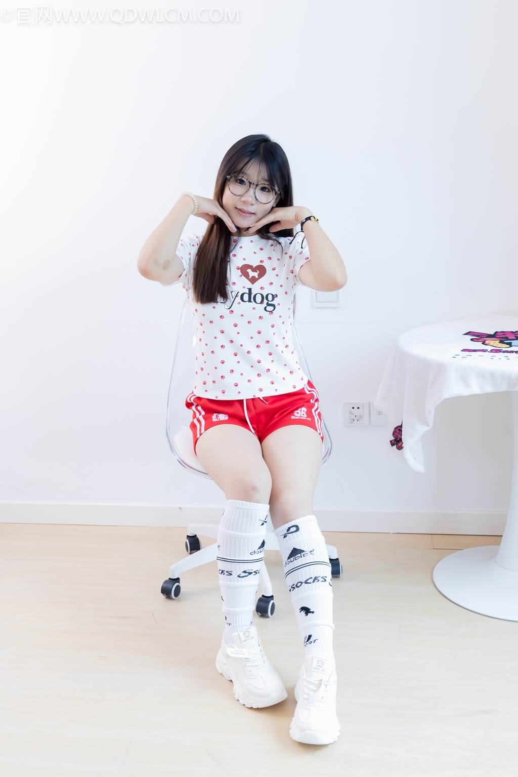 图片[19]-物恋传媒 NO.2482 小可-运动鞋、白棉袜、裸足[165P] – 速更版-美库