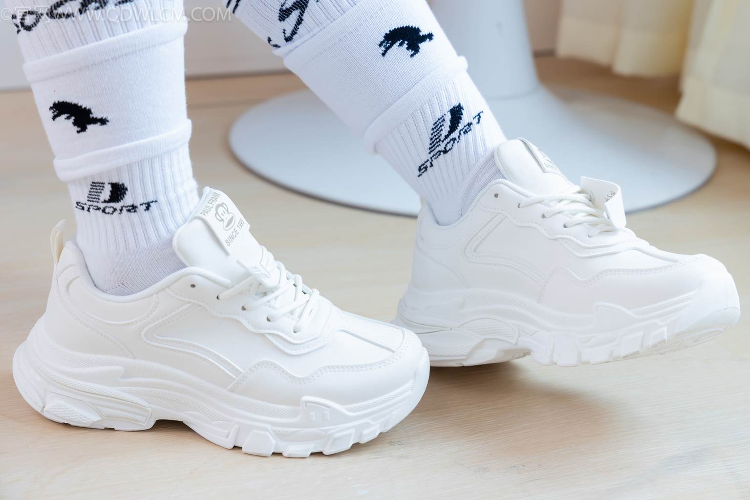 图片[27]-物恋传媒 NO.2482 小可-运动鞋、白棉袜、裸足[165P] – 速更版-美库