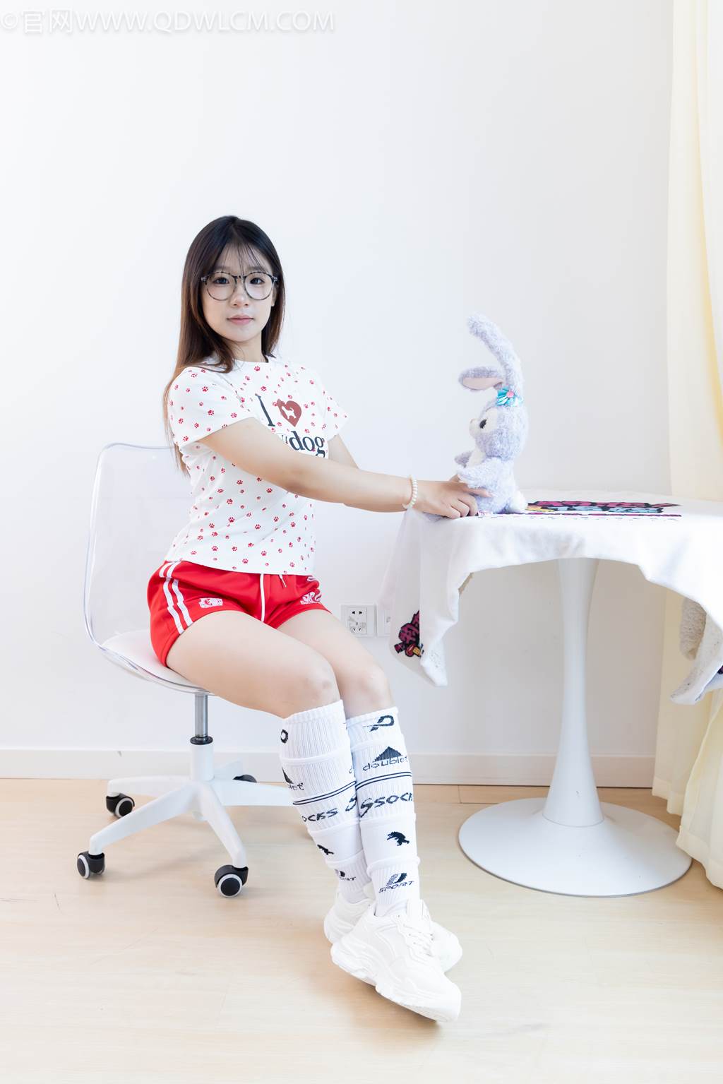 图片[32]-物恋传媒 NO.2482 小可-运动鞋、白棉袜、裸足[165P] – 速更版-美库